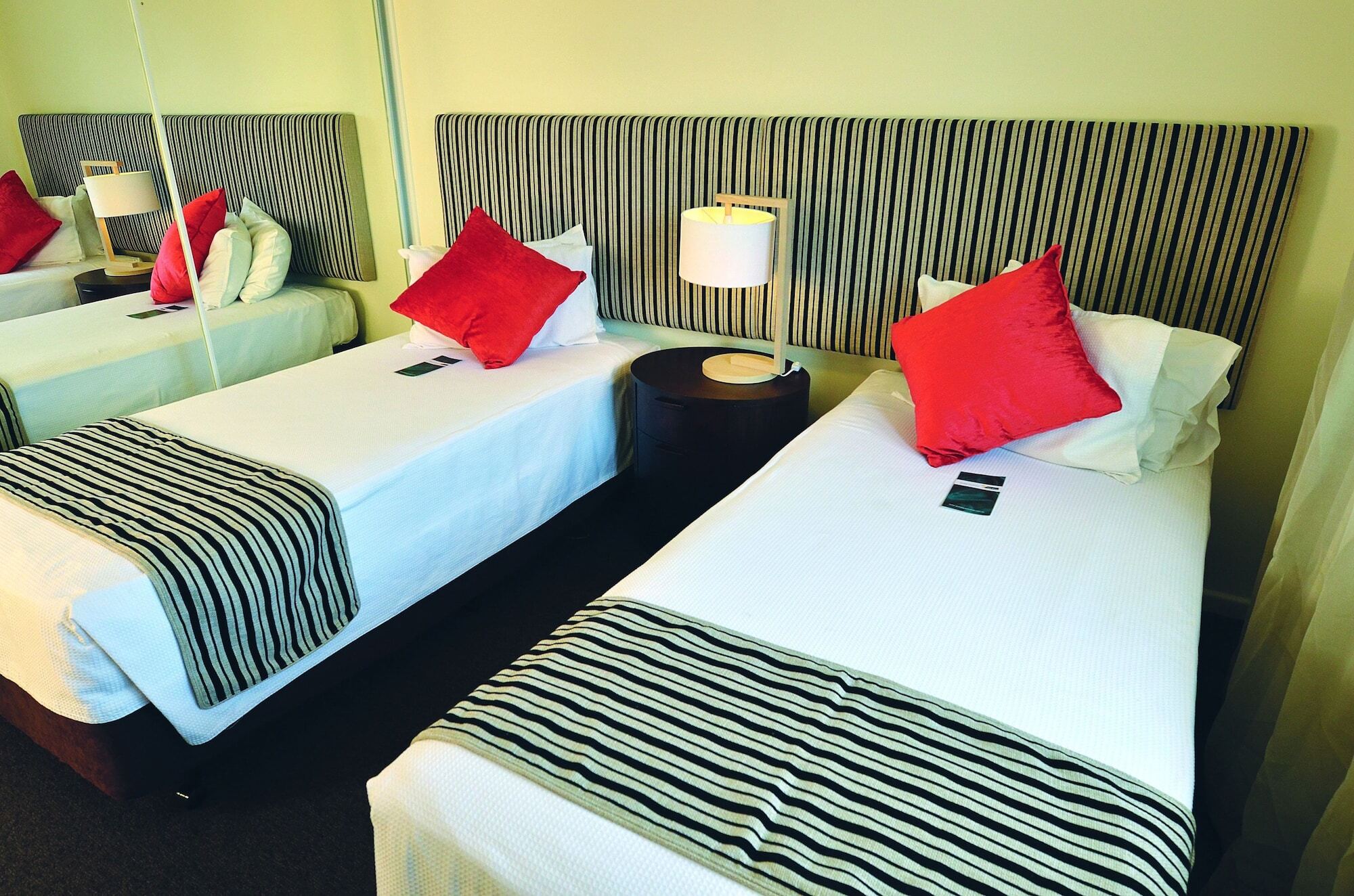 Metro Advance Apartments & Hotel Darwin Eksteriør bilde